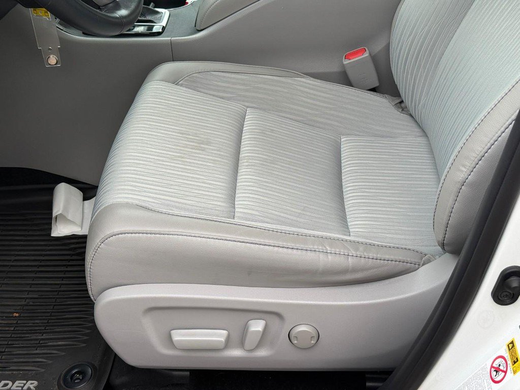 Certified 2019 Toyota Highlander Plus AWD/4WD image 19