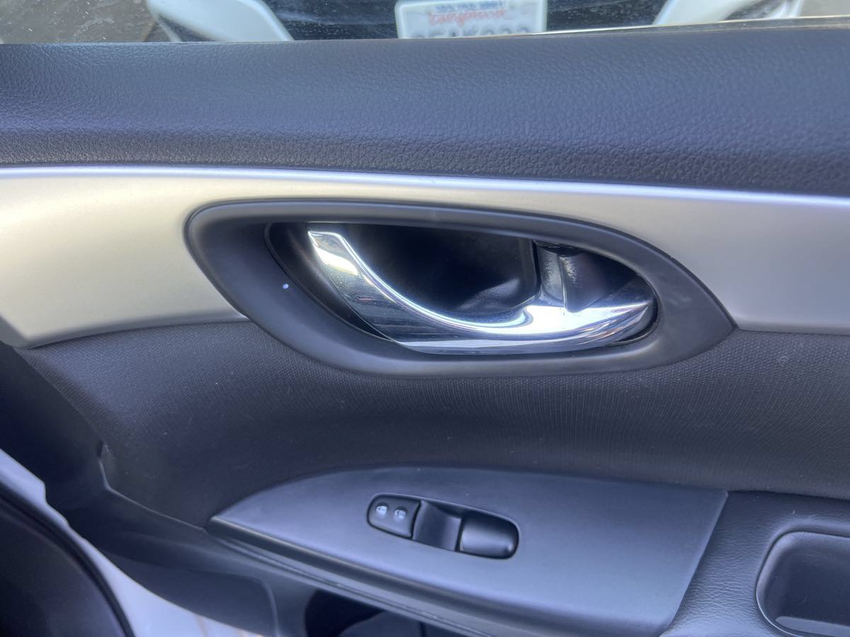 Used 2017 Nissan Sentra S FWD image 13