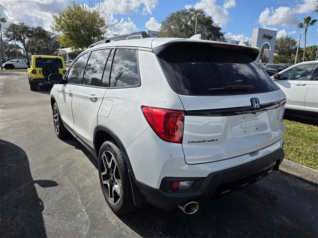 Used 2023 Honda Passport Elite image 4