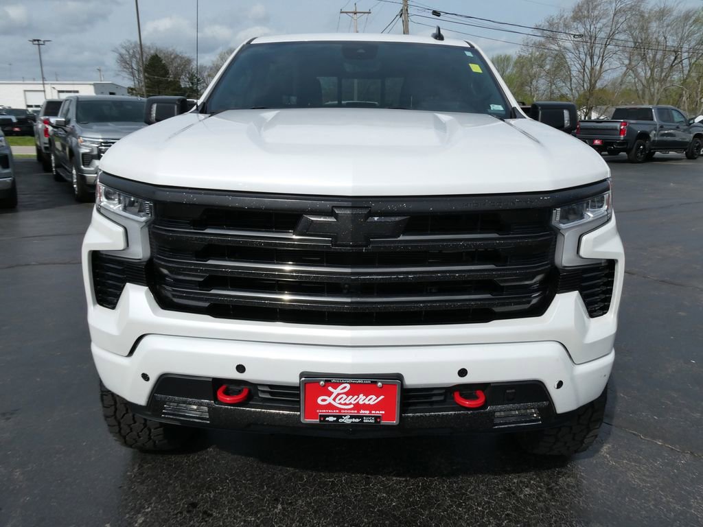 Used 2023 Chevrolet Silverado 1500 High Country w/ Technology Package AWD/4WD image 9