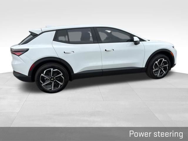 Used 2026 Chevrolet Equinox EV LT image 17