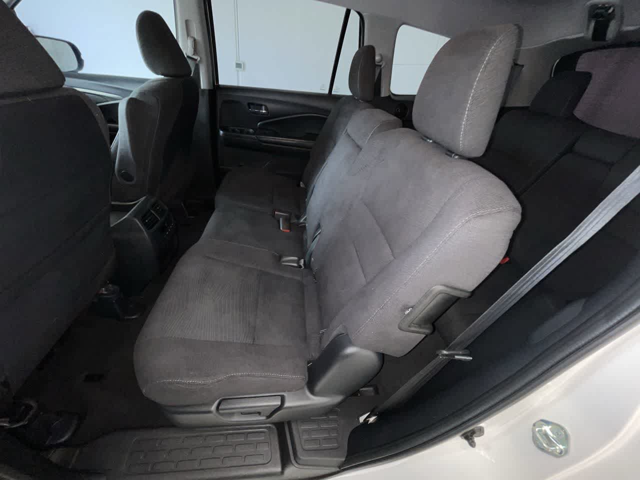Used 2017 Honda Pilot EX image 22