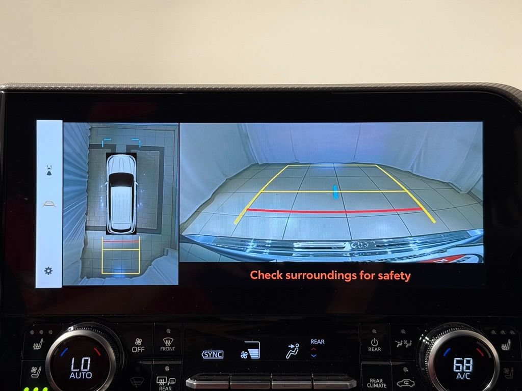 Certified 2024 Toyota Highlander Platinum AWD/4WD image 30