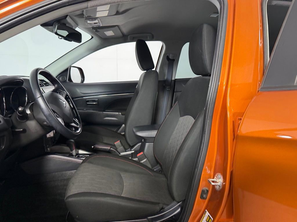 Used 2025 Mitsubishi Outlander Sport LE image 21