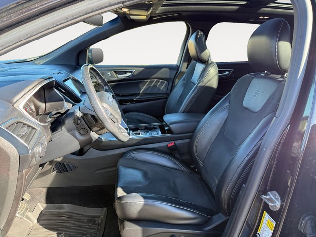 Used 2019 Ford Edge ST w/ Equipment Group 401A AWD/4WD image 12