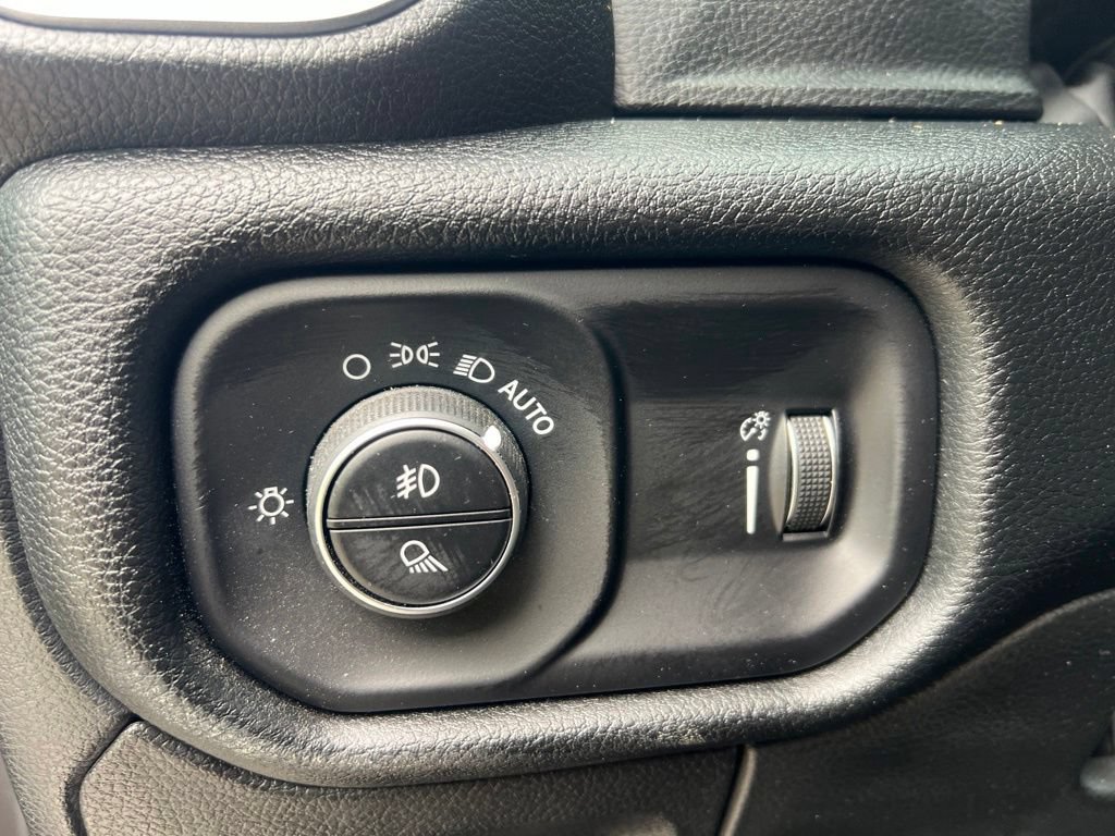 Used 2022 RAM 1500 Big Horn AWD/4WD image 44