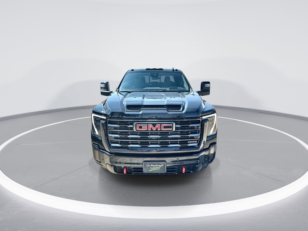 Used 2024 GMC Sierra 2500 AT4 w/ AT4 Premium Plus Package image 3
