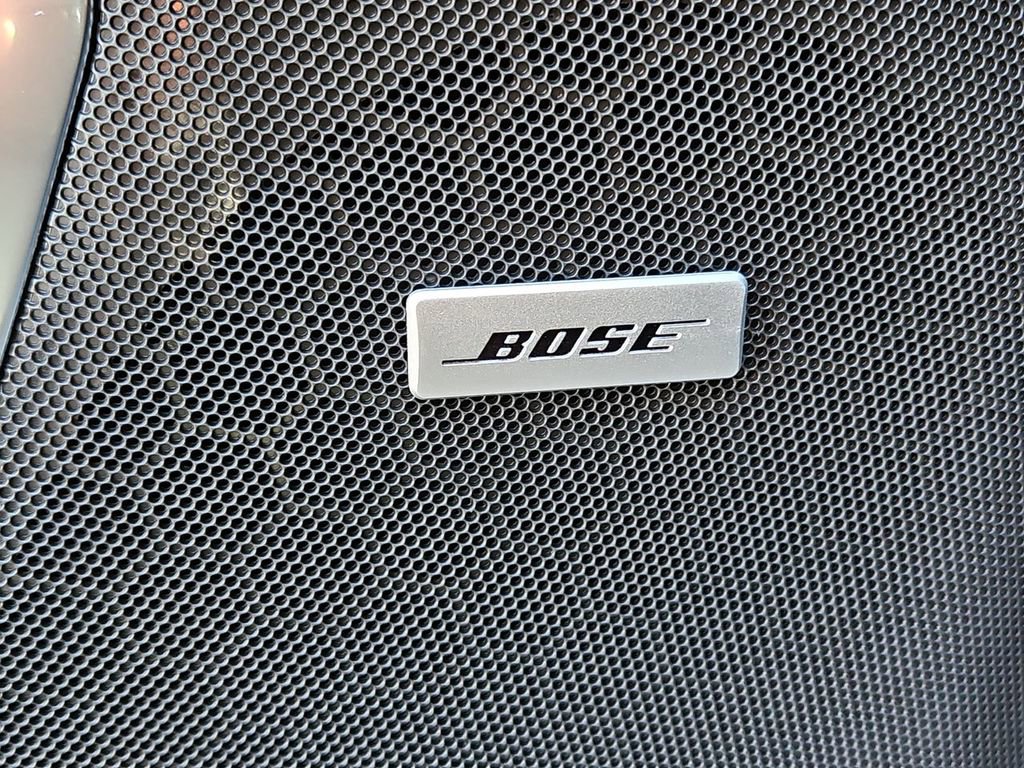 New 2026 Chevrolet Suburban Z71 w/ Comfort Package AWD/4WD image 17