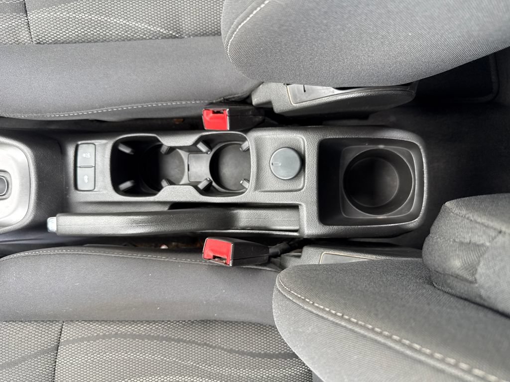 Used 2018 Chevrolet Sonic LT FWD image 26