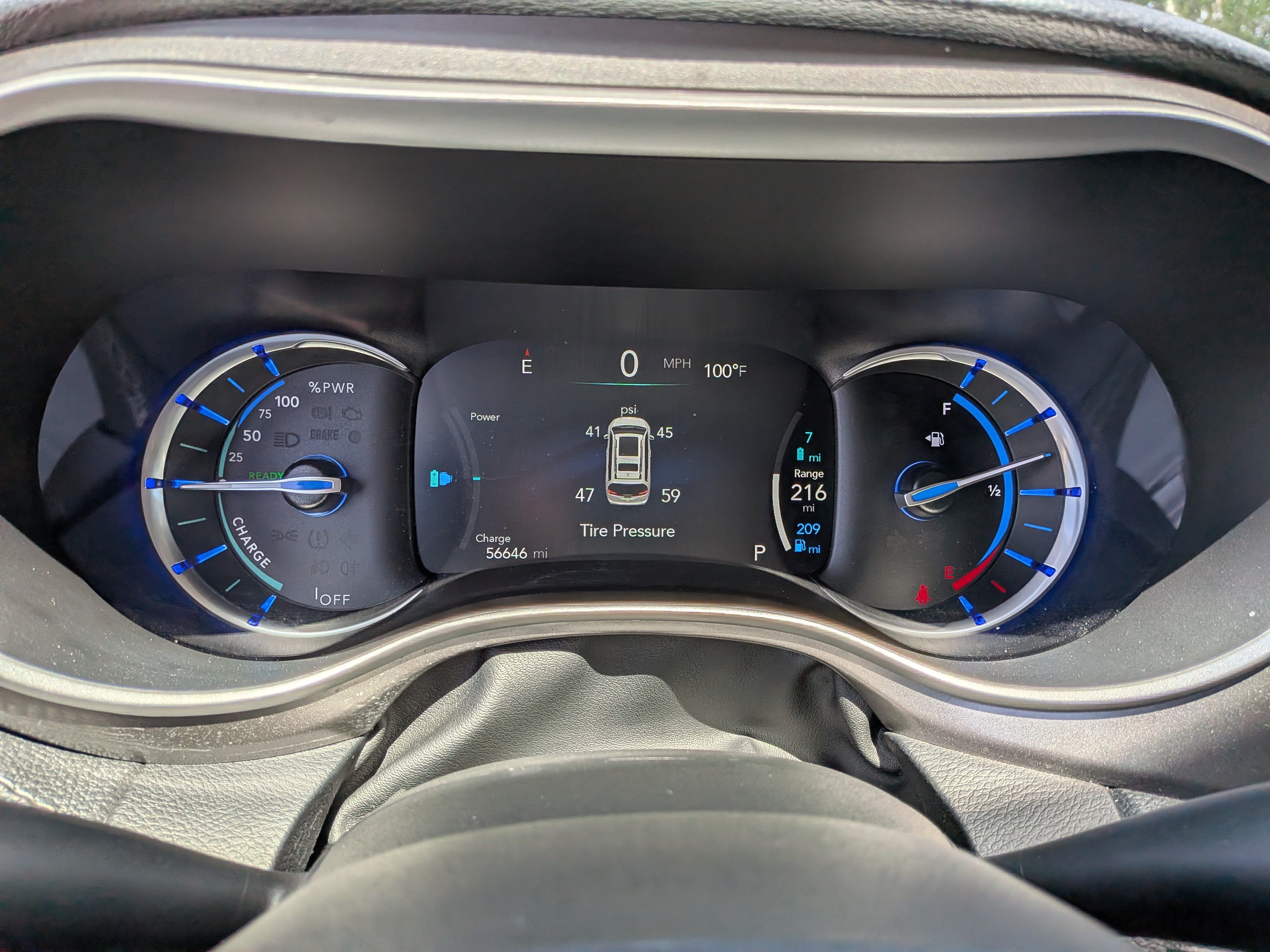 Used 2024 Chrysler Pacifica Limited FWD image 29