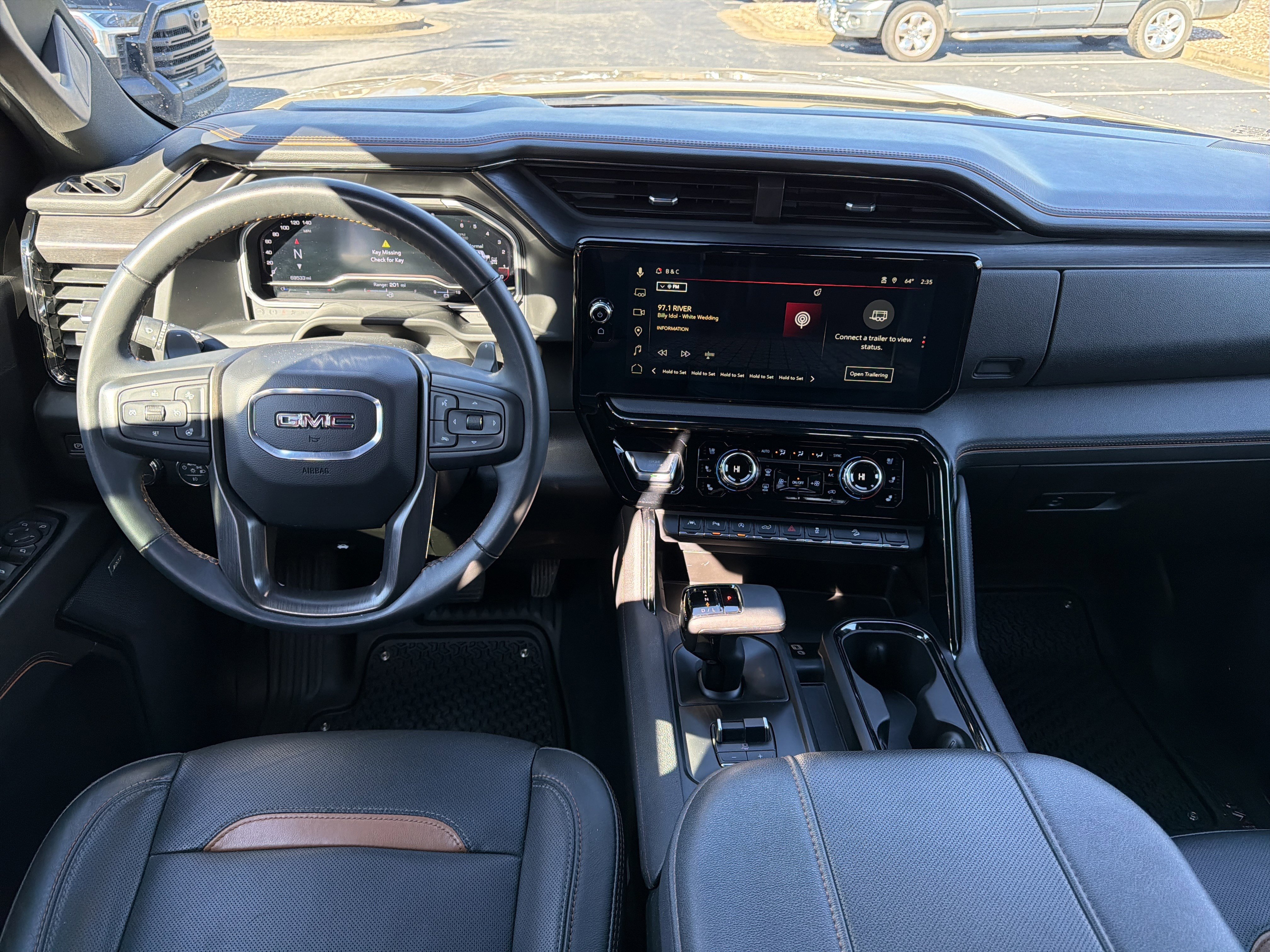 Used 2023 GMC Sierra 1500 AT4 w/ Technology Package image 21