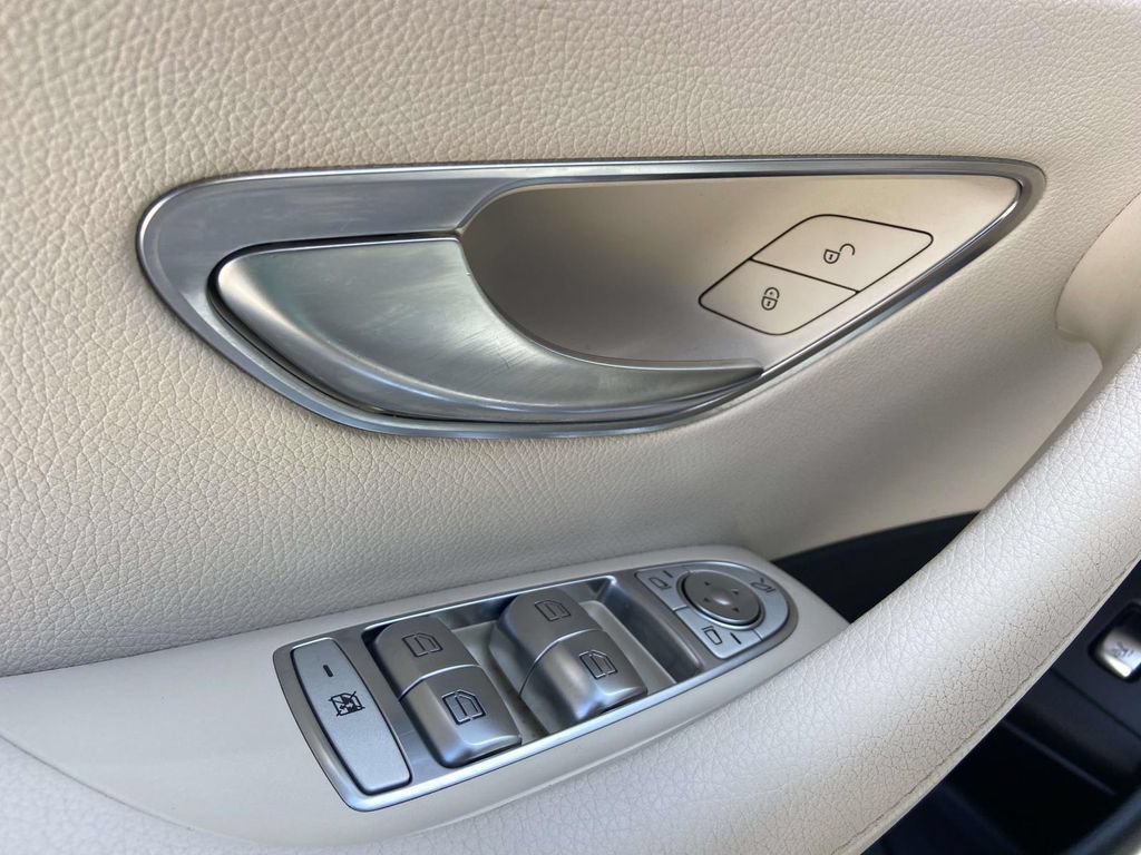 Used 2017 Mercedes-Benz E 300 4MATIC image 16