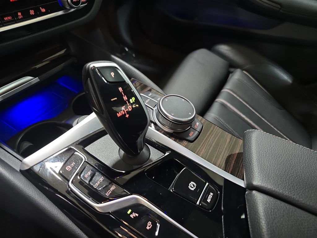 Used 2021 BMW 540i w/ Convenience Package image 26