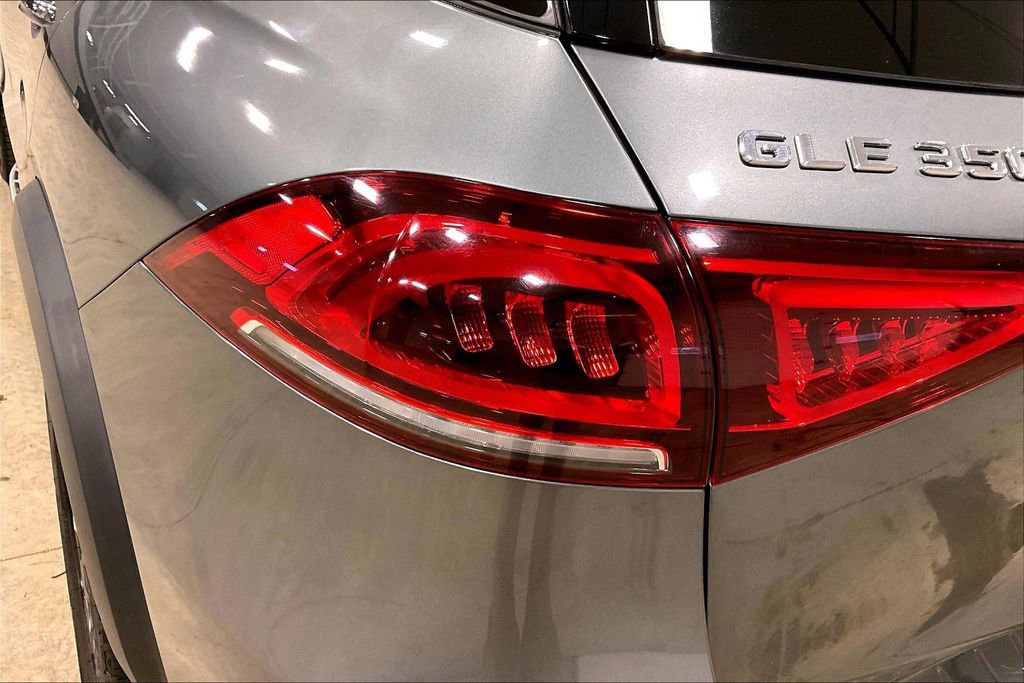 Used 2023 Mercedes-Benz GLE 350 4MATIC image 23