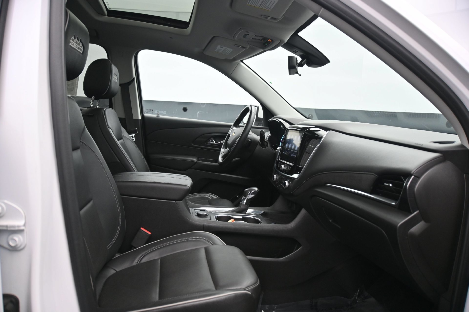 Used 2021 Chevrolet Traverse High Country AWD/4WD image 13