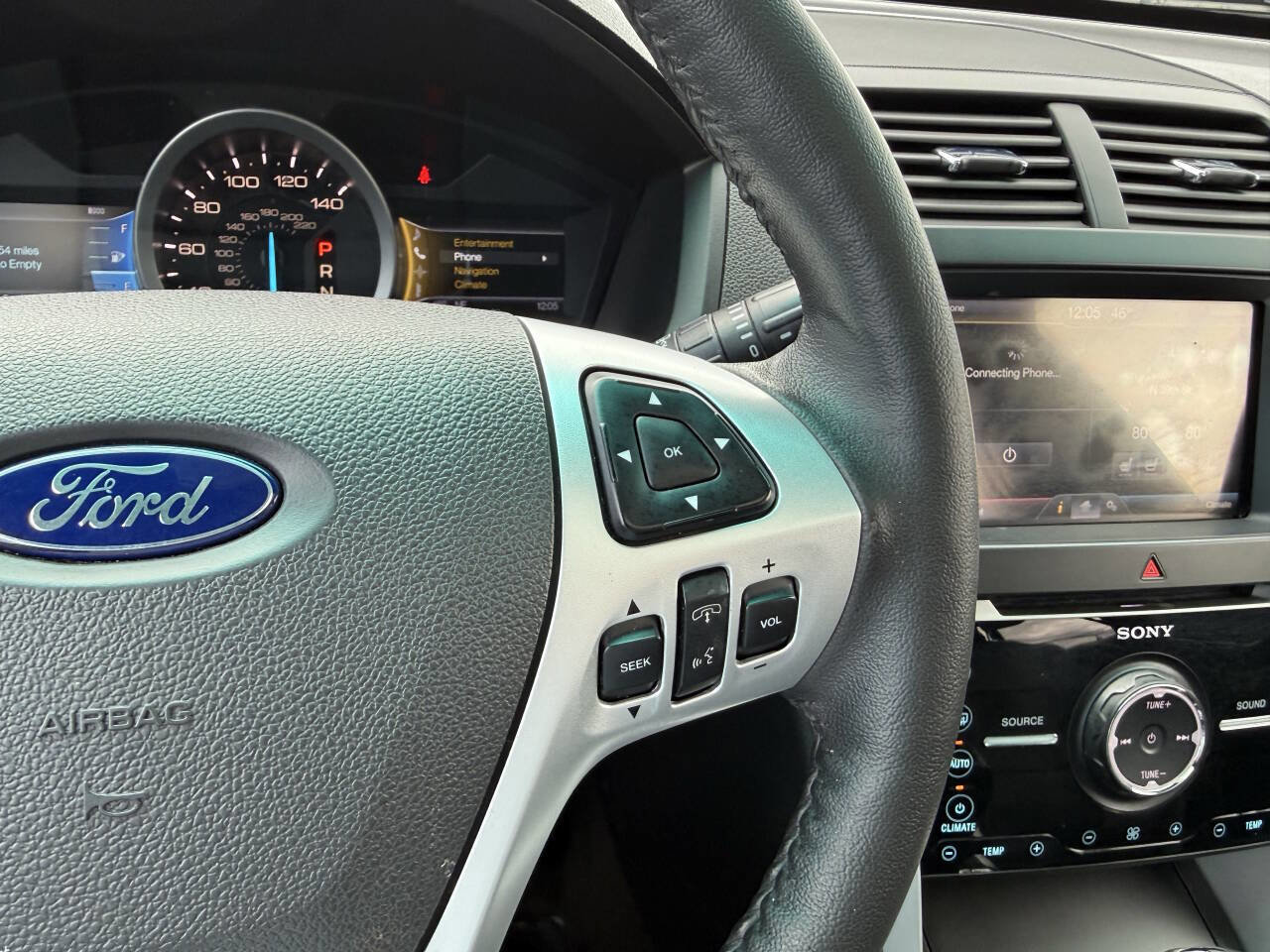 Used 2011 Ford Explorer Limited w/ 301A Rapid Spec Order Code image 18