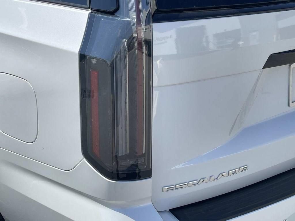 Certified 2025 Cadillac Escalade Sport AWD/4WD image 10