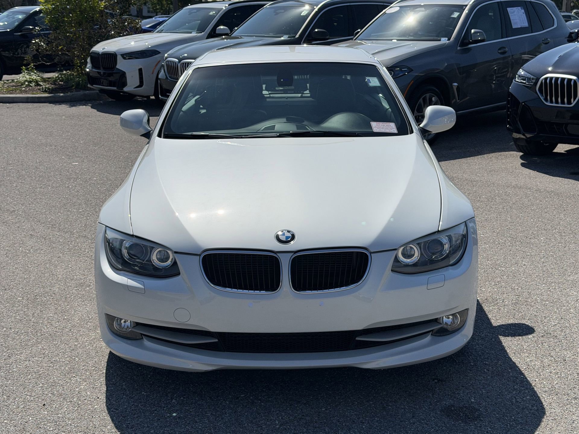 Used 2011 BMW 335i Convertible image 2