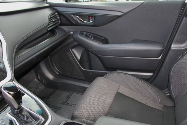 Used 2022 Subaru Outback Premium image 28