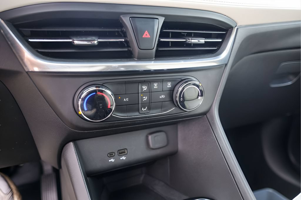 Used 2024 Buick Encore GX Preferred FWD image 19