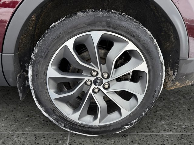 Certified 2023 Lincoln Nautilus Reserve image 10