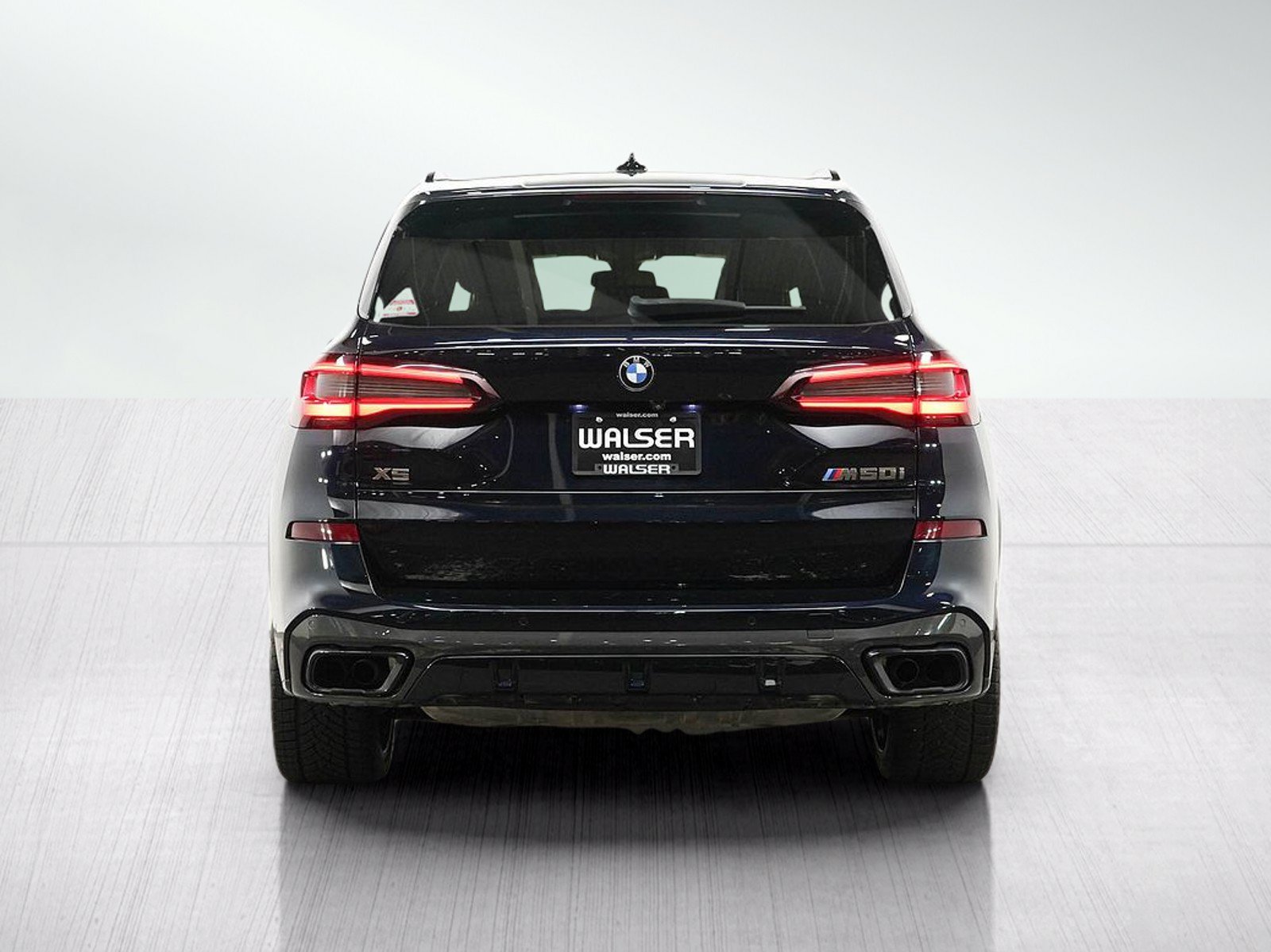 Used 2021 BMW X5 M50i AWD/4WD image 4