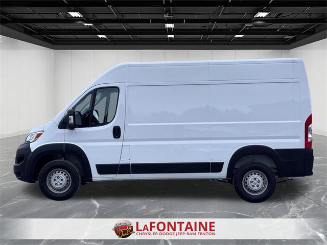 Used 2025 RAM ProMaster 2500 w/ Convenience Group image 2