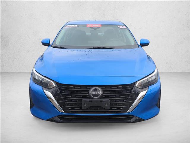 Used 2024 Nissan Sentra SV image 2