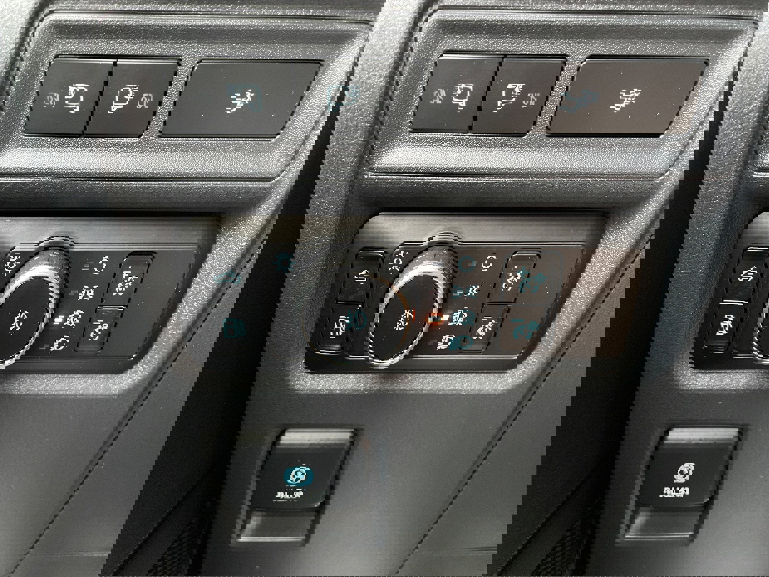 Used 2024 Ford F150 XLT w/ Equipment Group 302A MID image 15