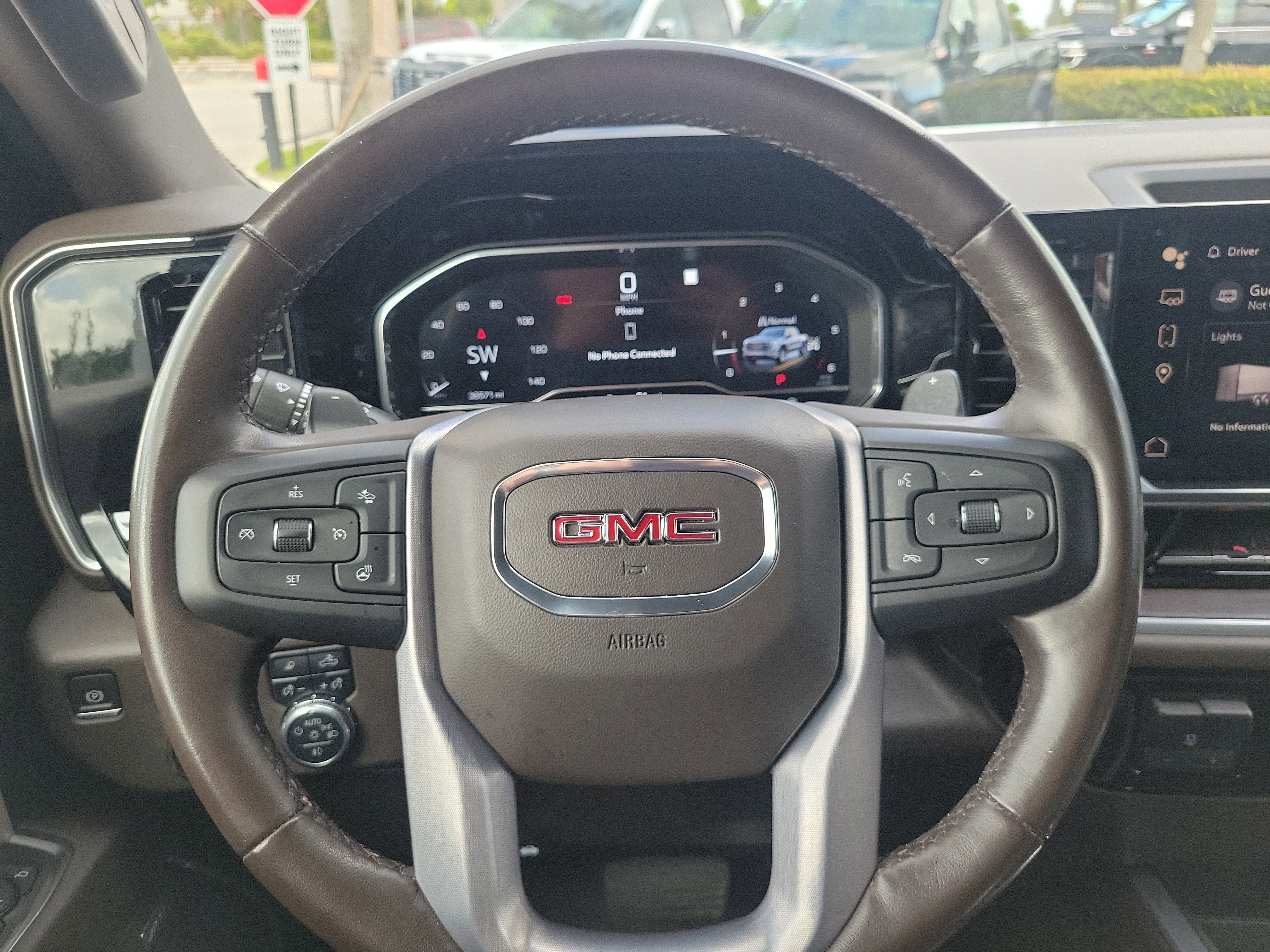 Used 2022 GMC Sierra 1500 SLT w/ SLT Premium Package image 17