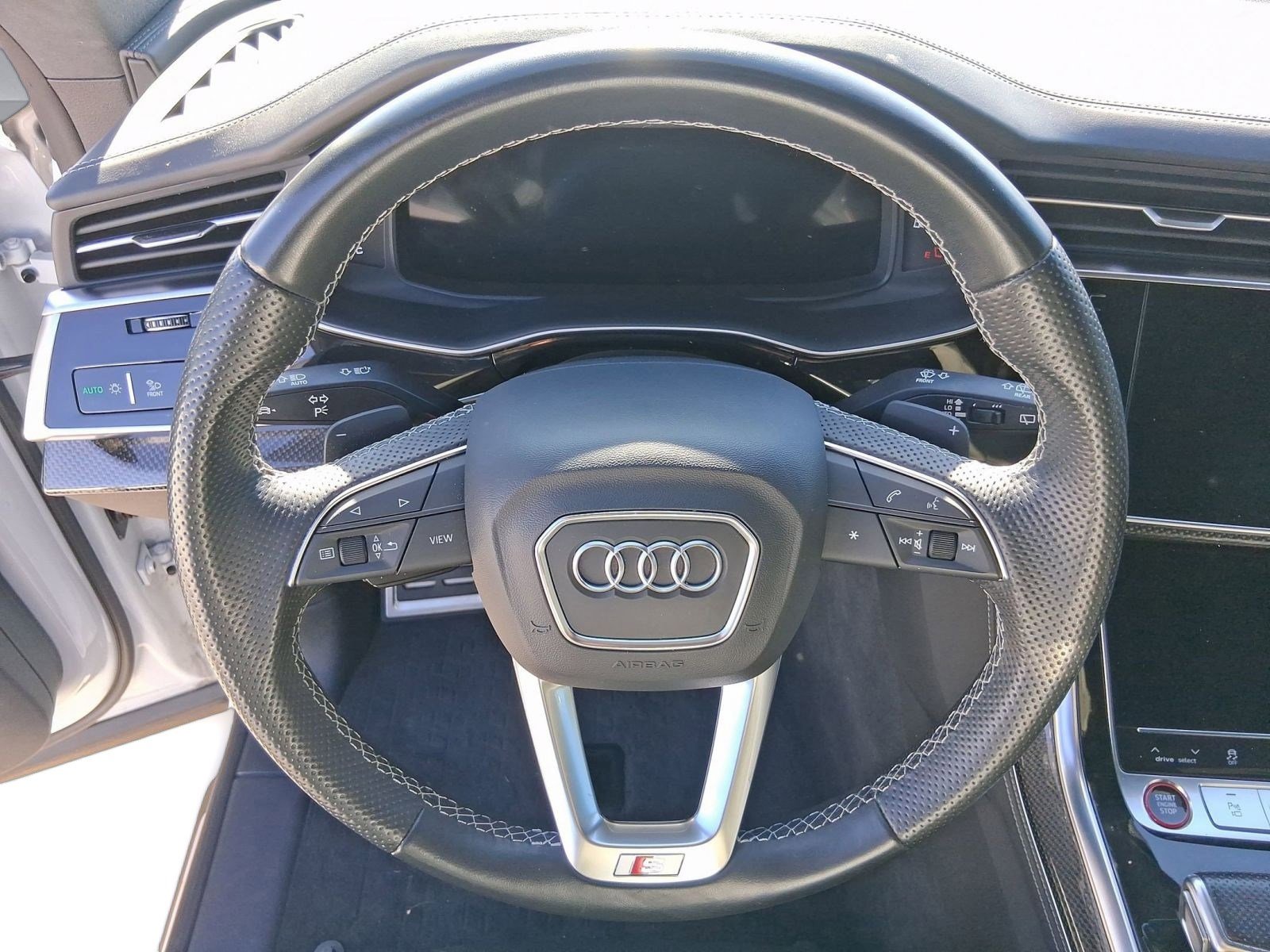 Used 2023 Audi SQ8 Prestige w/ Prestige Package image 14