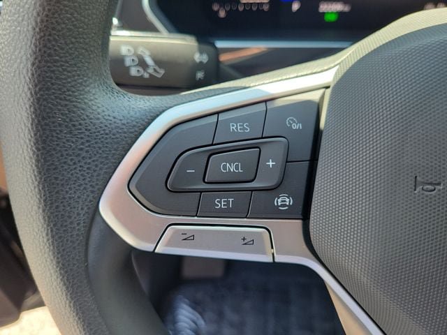 Used 2023 Volkswagen Tiguan S FWD image 17