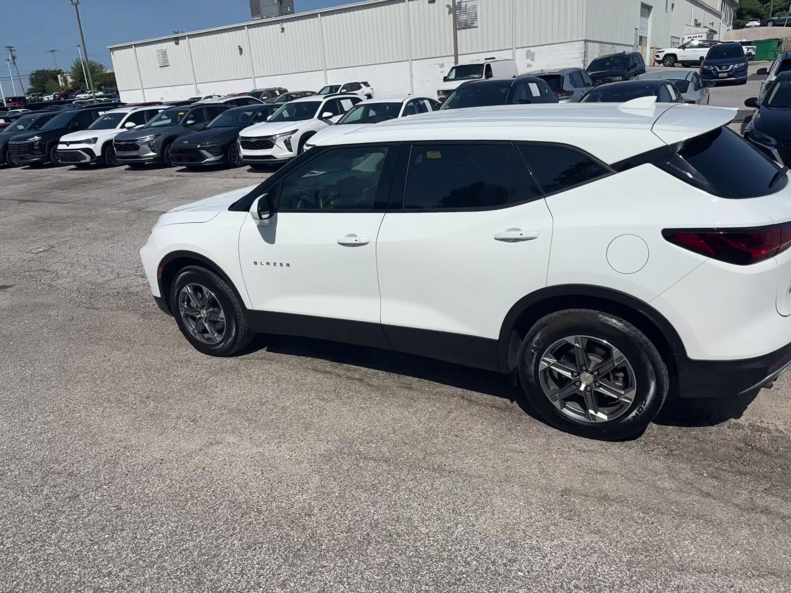 Used 2025 Chevrolet Blazer LT FWD image 10