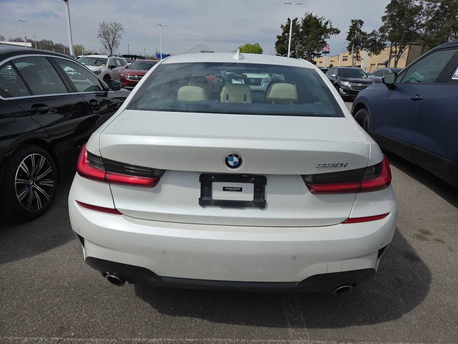 Used 2021 BMW 330i 330i w/ M Sport Package image 6