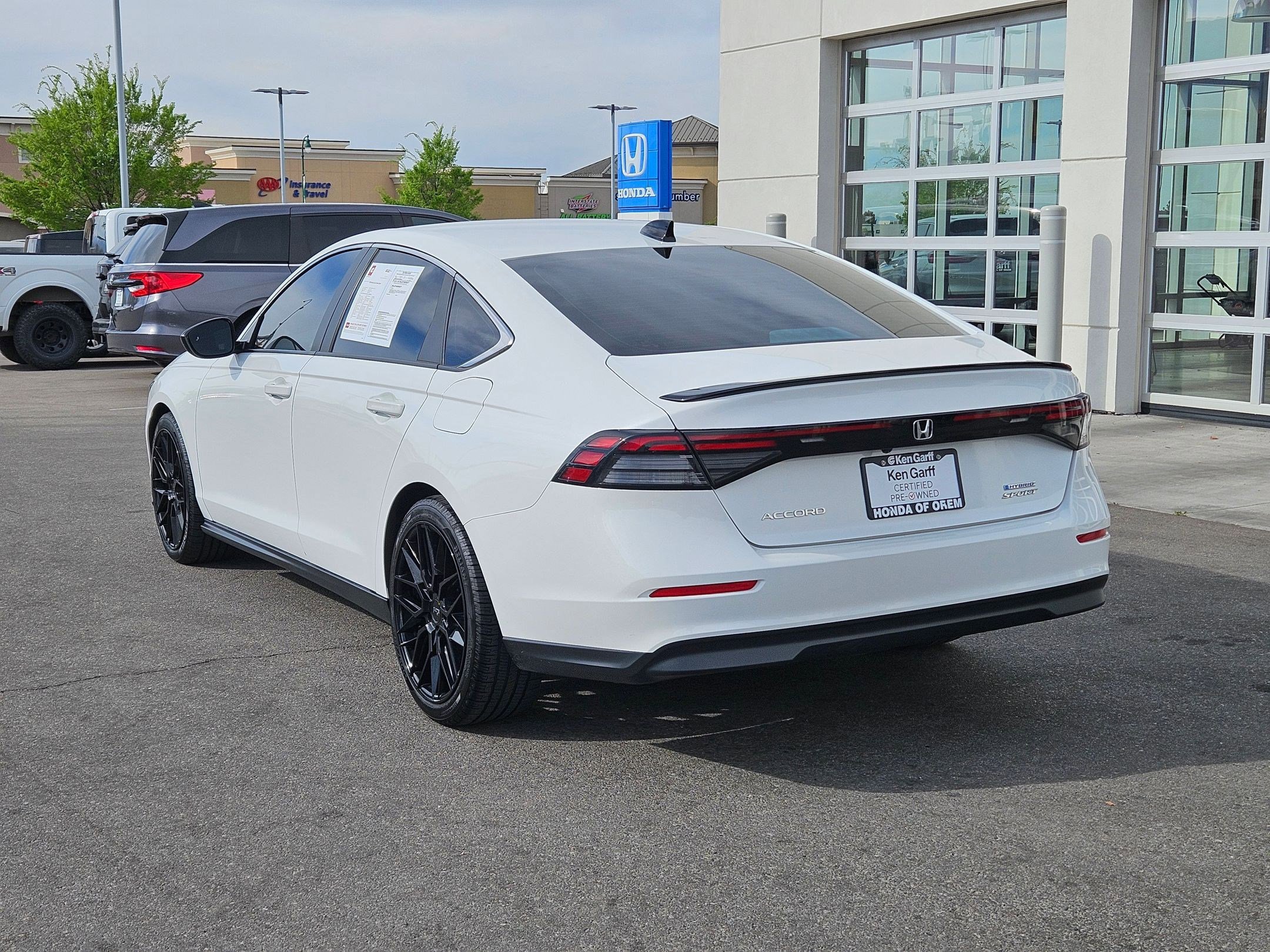 Used 2023 Honda Accord Sport image 9