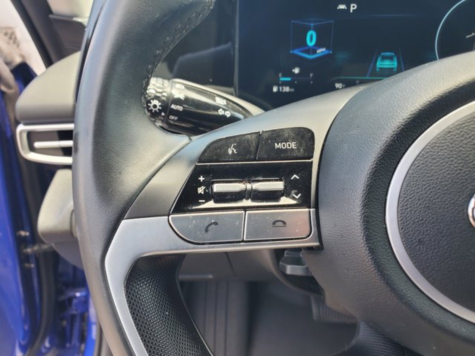 Used 2023 Hyundai Elantra SEL w/ Convenience Package FWD image 16