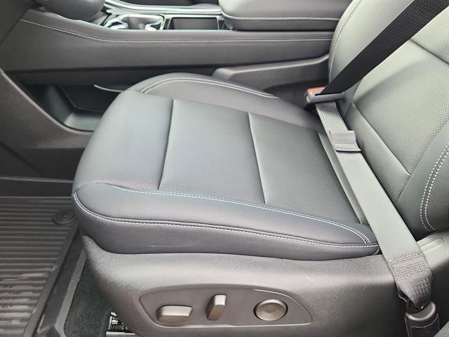 New 2026 Chevrolet Traverse LT w/ Driver Confidence Package image 8