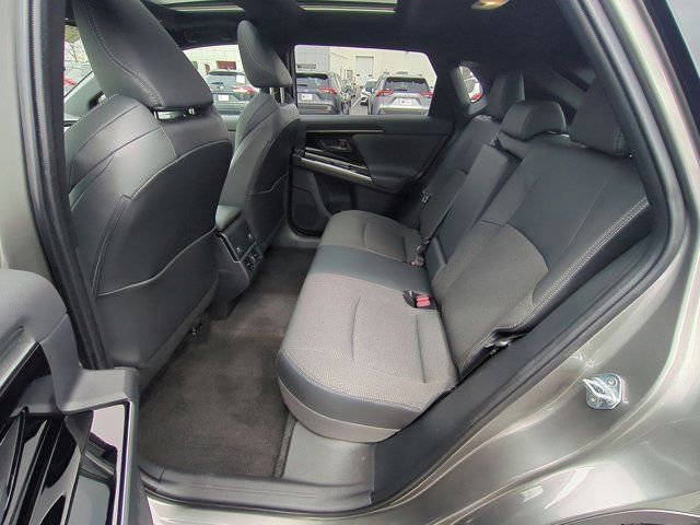 Used 2025 Toyota bZ4X FWD image 16
