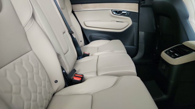 New 2026 Volvo XC90 T8 Plus w/ Protection Package Premier AWD/4WD image 35