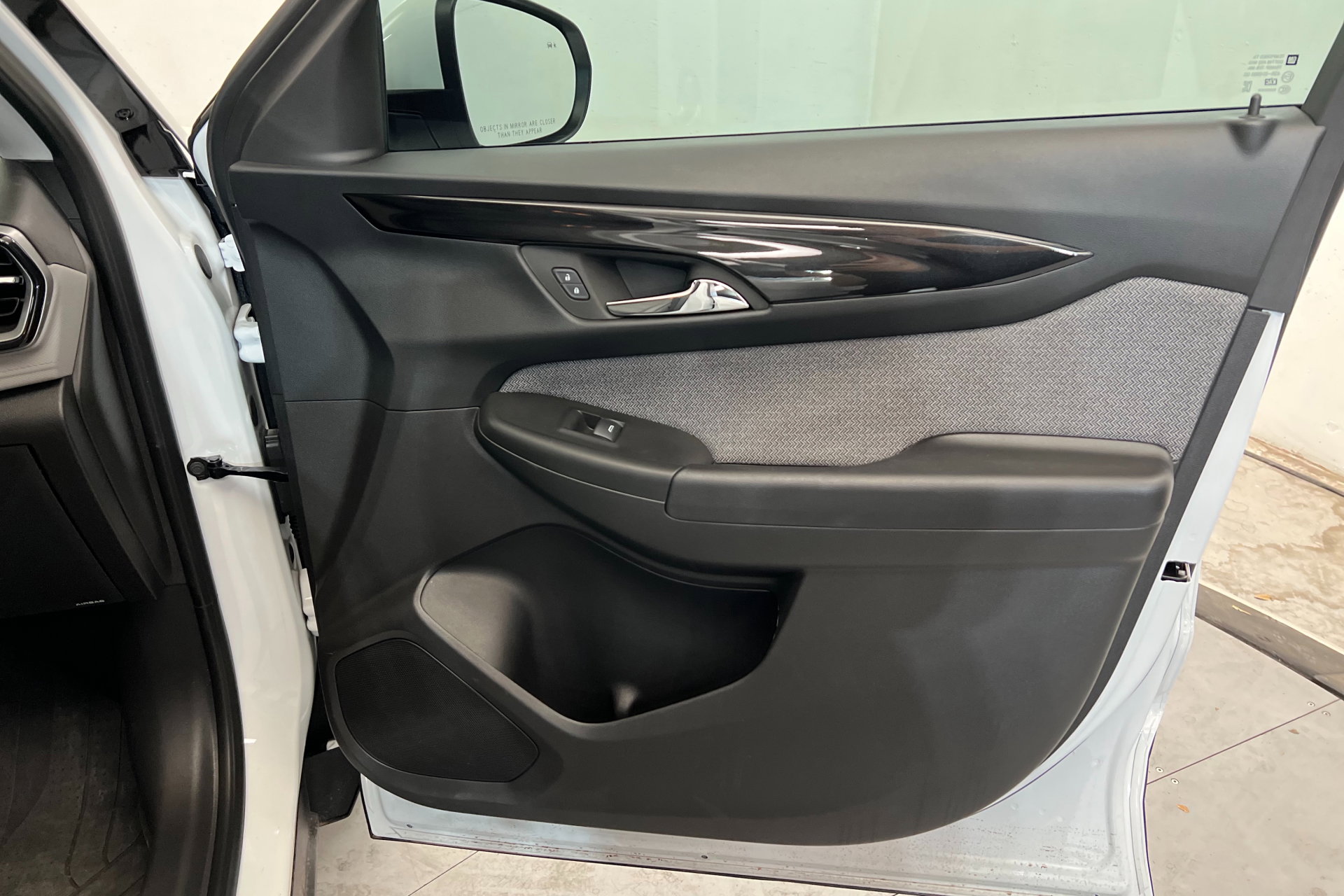 New 2025 Chevrolet TrailBlazer LT w/ Convenience Package image 24