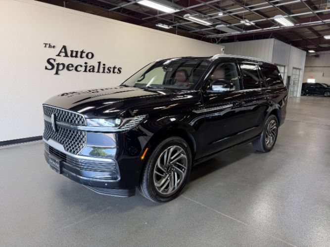 Used 2025 Lincoln Navigator Reserve