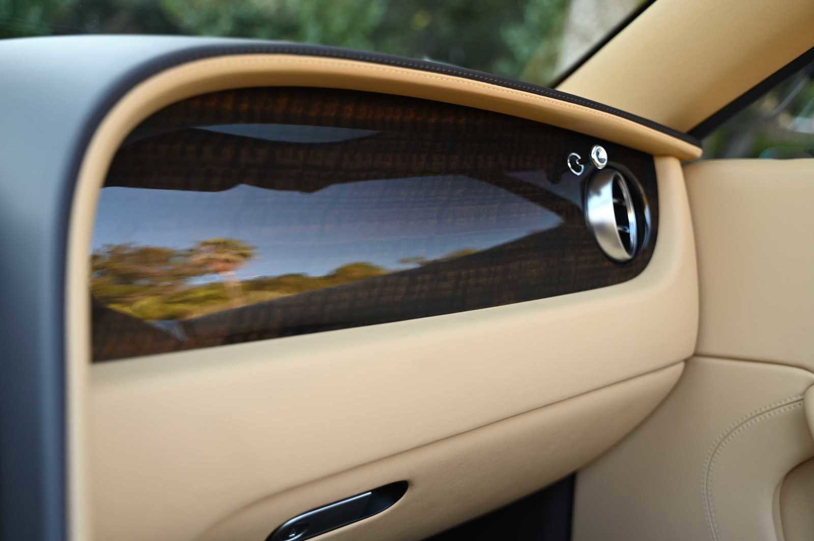 Used 2013 Bentley Continental GT image 23
