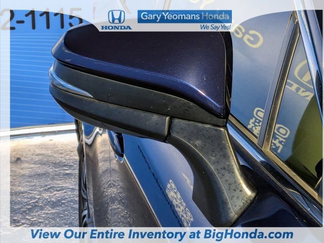 Used 2021 Toyota Venza LE AWD/4WD image 13