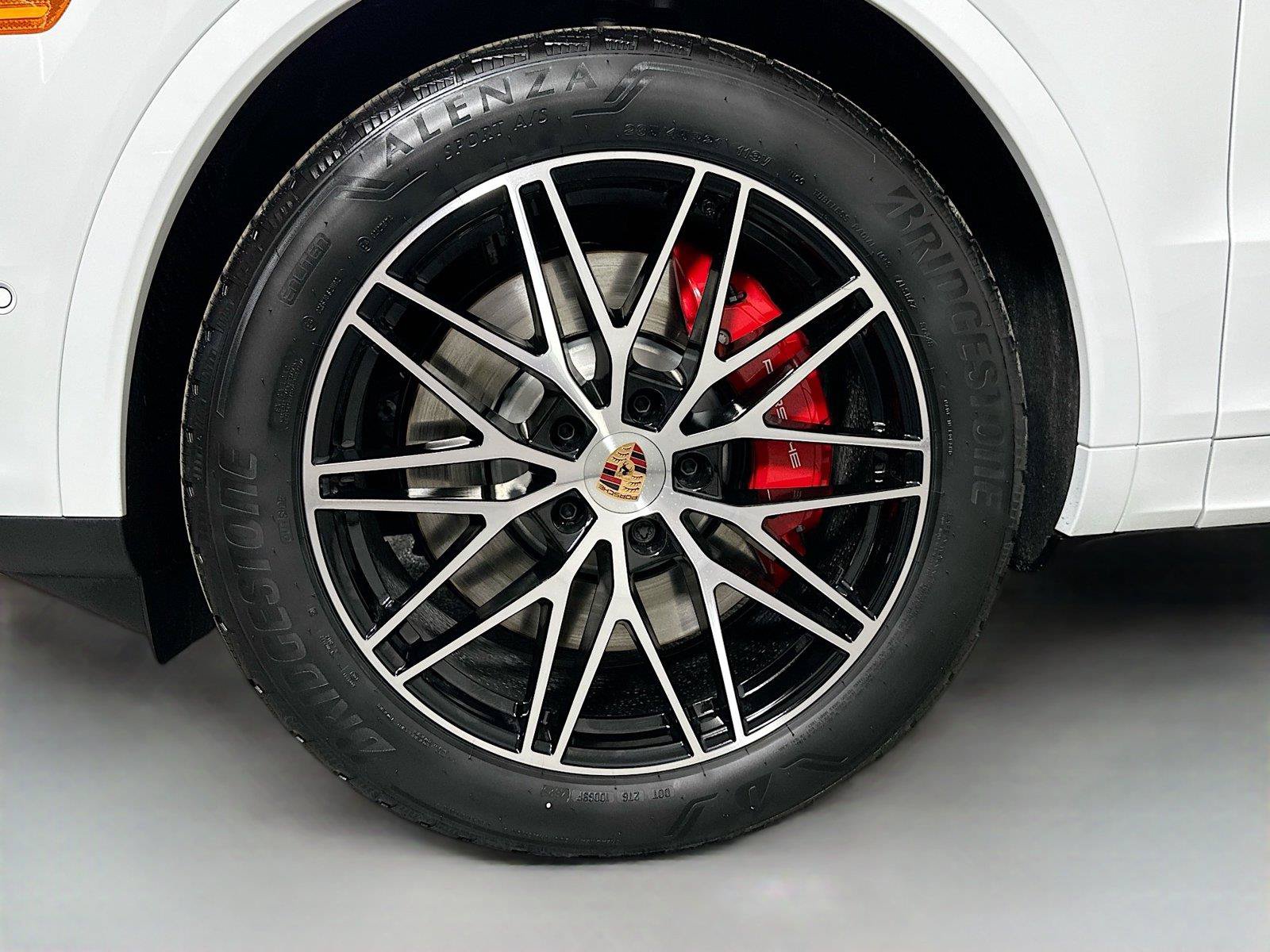 Used 2026 Porsche Cayenne S AWD/4WD image 11