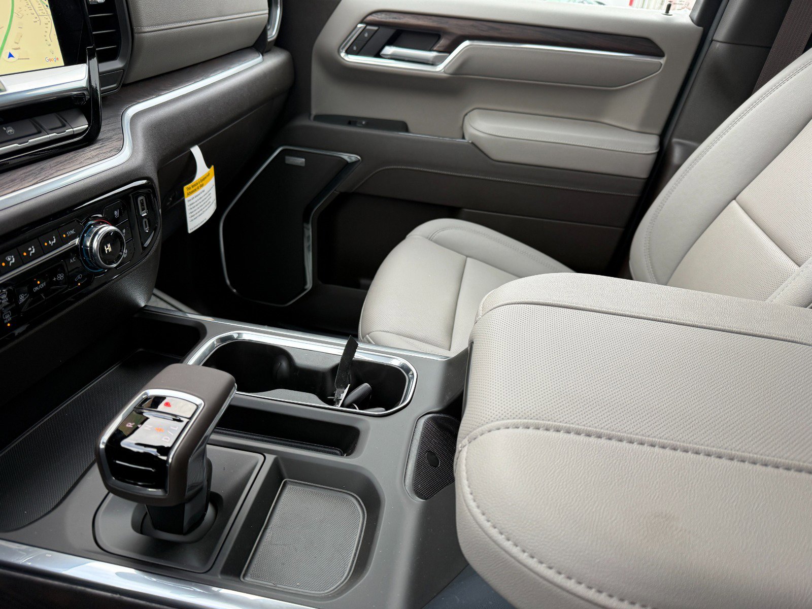 New 2026 GMC Sierra 1500 SLT w/ SLT Premium Package image 33