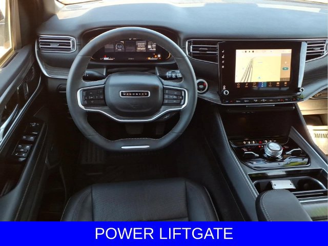 Used 2023 Jeep Wagoneer Series III w/ Preferred Equipment Group AWD/4WD image 5