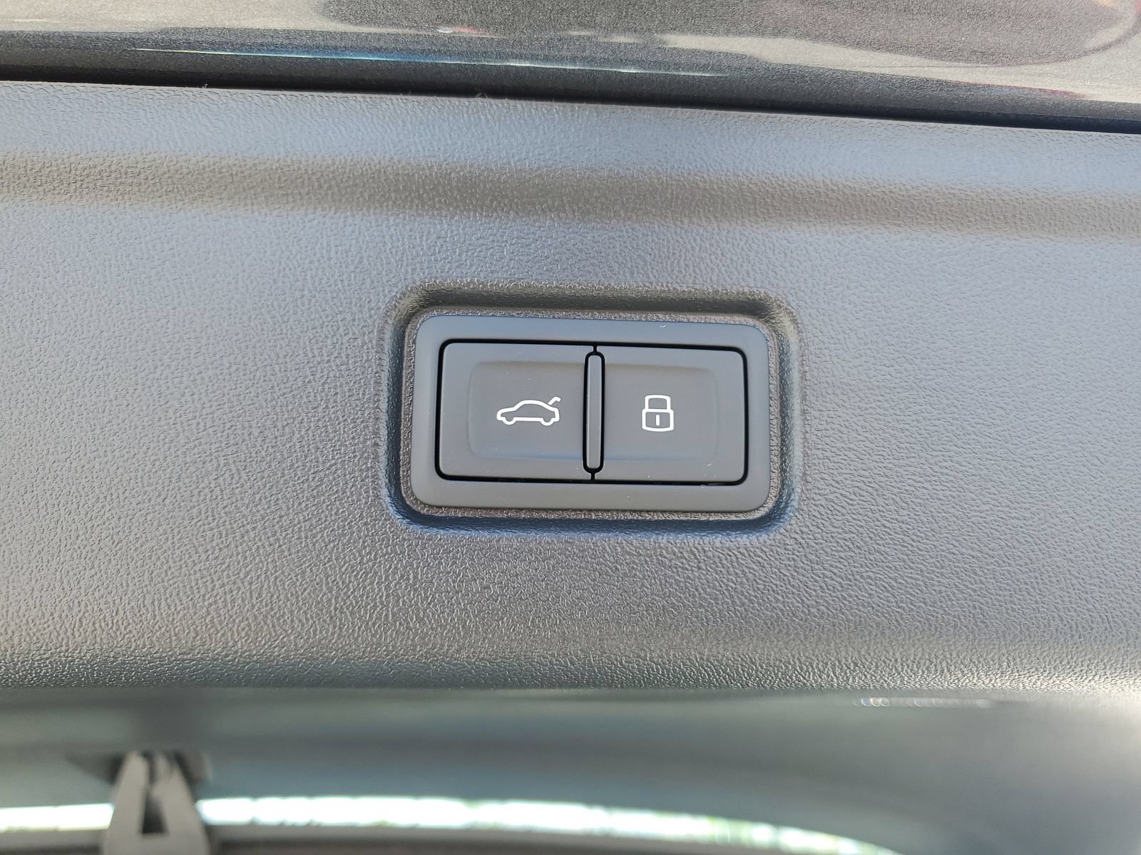 New 2027 Audi A6 e-tron Premium Plus AWD/4WD image 9