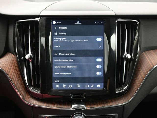 Used 2023 Volvo XC60 B5 Plus w/ Climate Package image 18