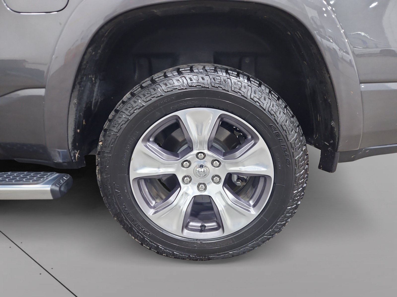 Used 2022 RAM 1500 Laramie AWD/4WD image 15