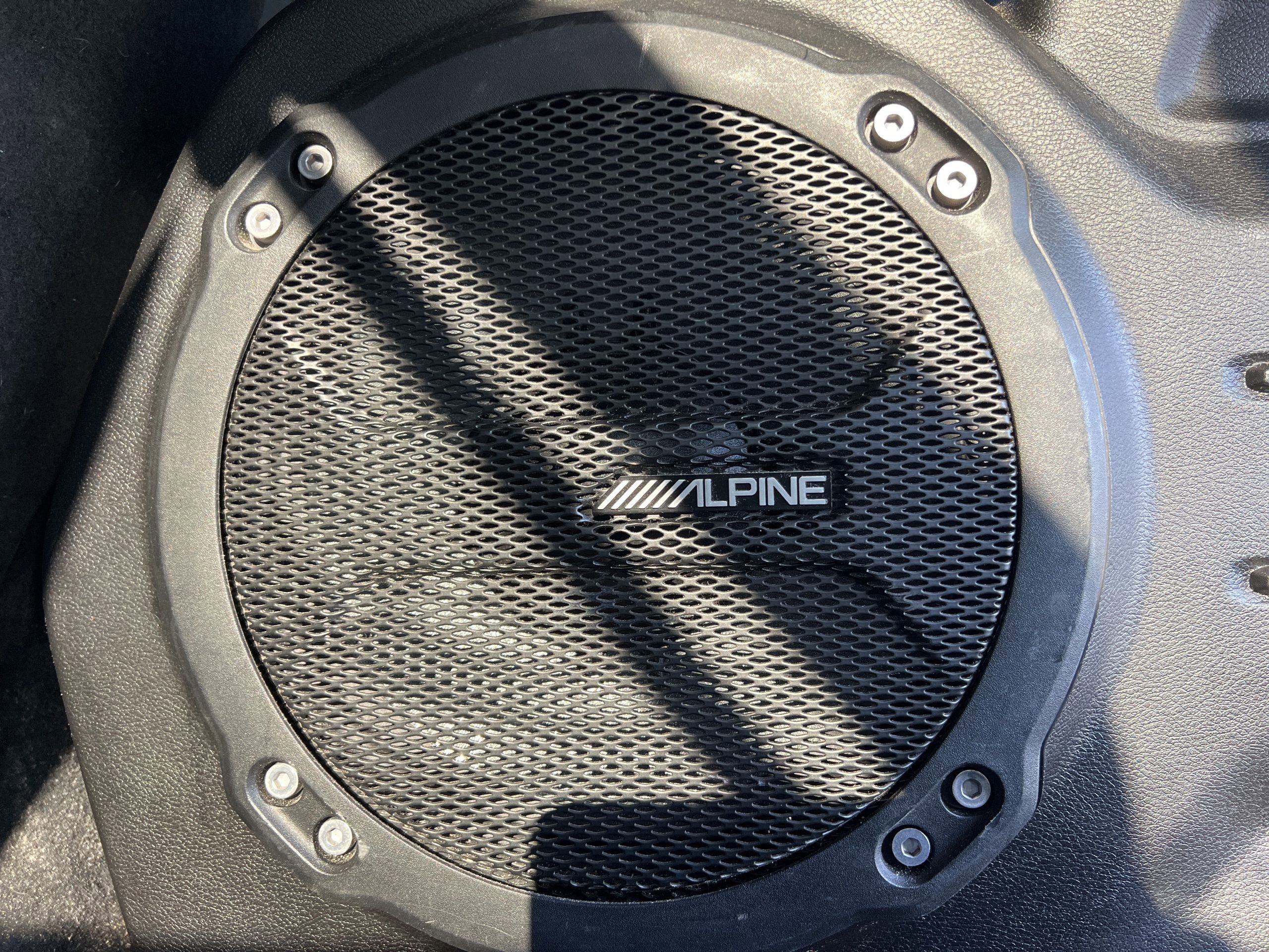 Used 2019 Jeep Wrangler Unlimited Sahara AWD/4WD image 22